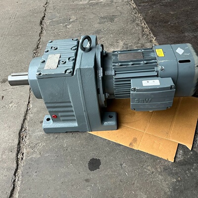 SEW齿轮减速机R871.5Kw1比142.4-议价