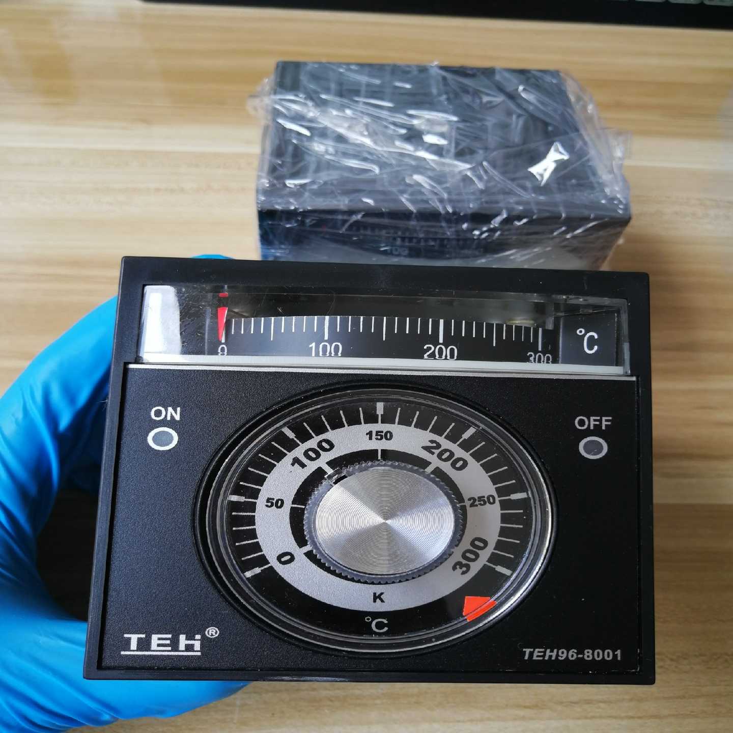 浙江柳市宏星仪表厂TEH96-8001燃气炉电烤箱指针式温控