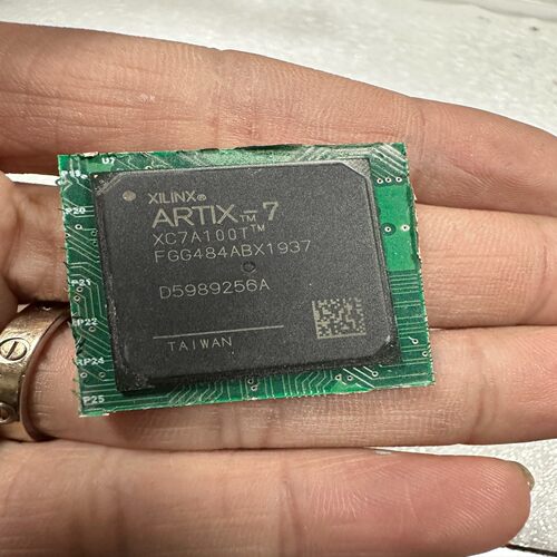 （霸霸电子）阿特拉XC7A100T FGG484