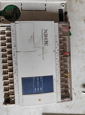 信捷PLCXC324TE安装地脚破损功能完好上卡