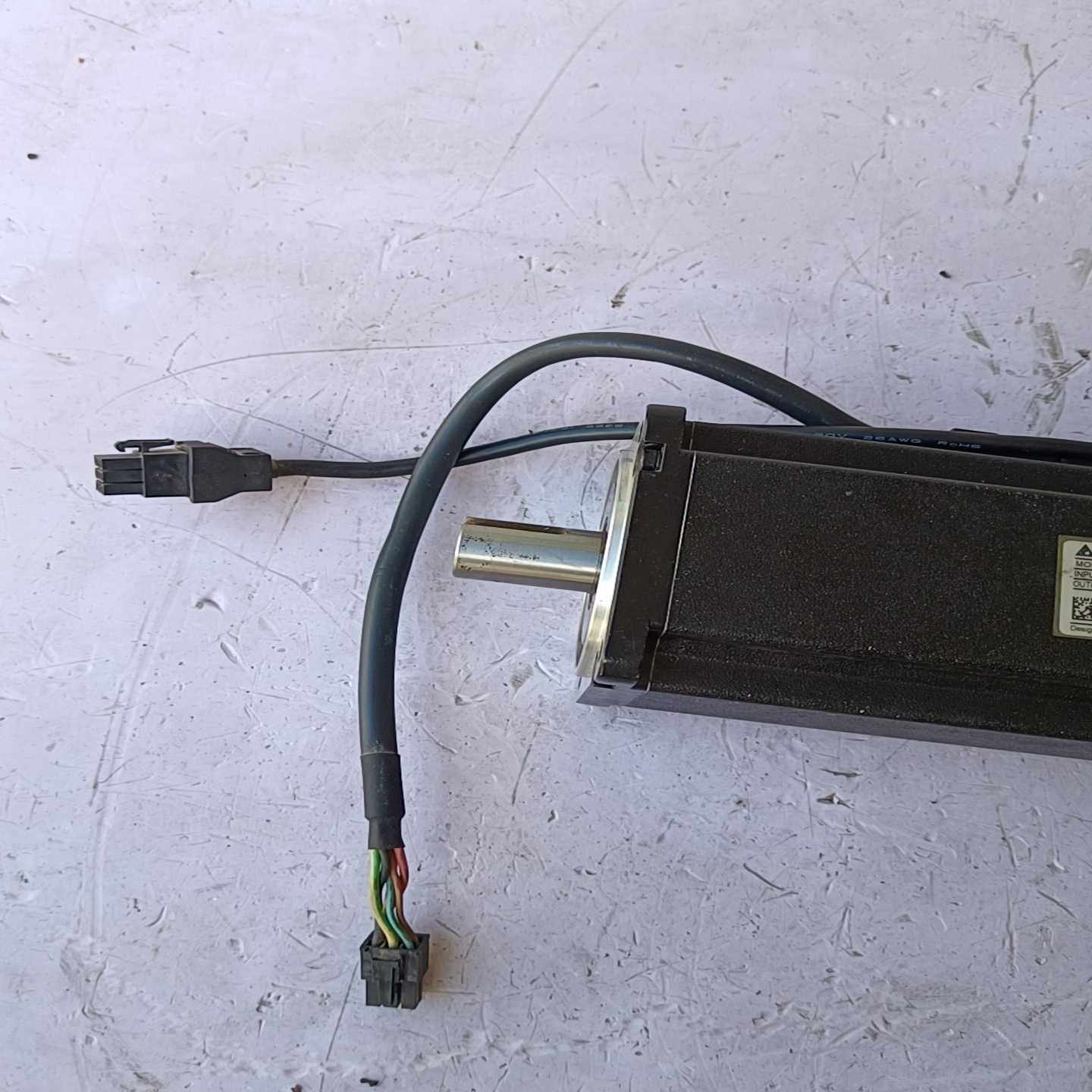 咨询-台达B2伺服电机750W，ECMA-C20807SS带抱闸，