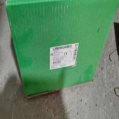 询价~驱动器！LXM28AU45M3X。4.5KW