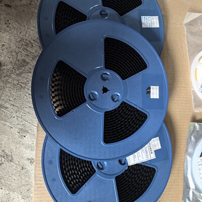 议价镀金插头FH1.27*4.42*6P12孔插头有三盘