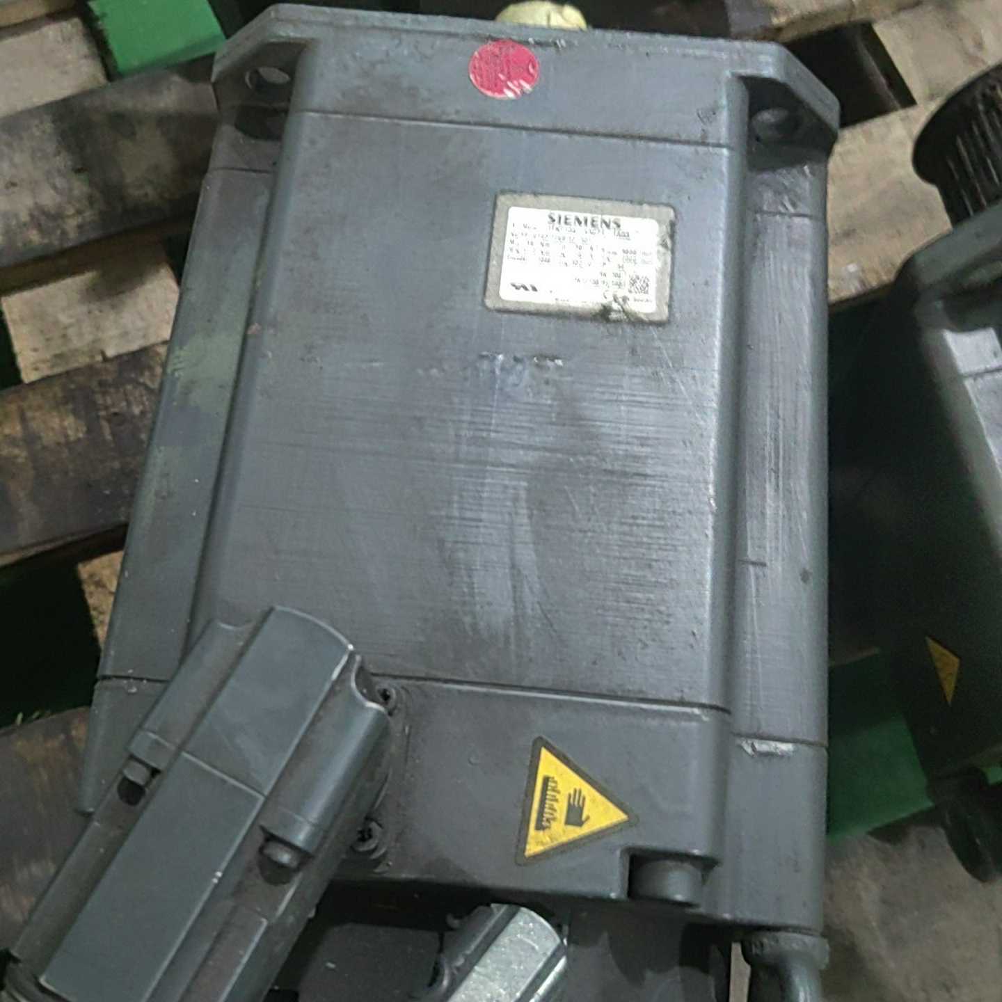 西门子伺服电机1FK7105-5AC71-1AG3，--议价商品