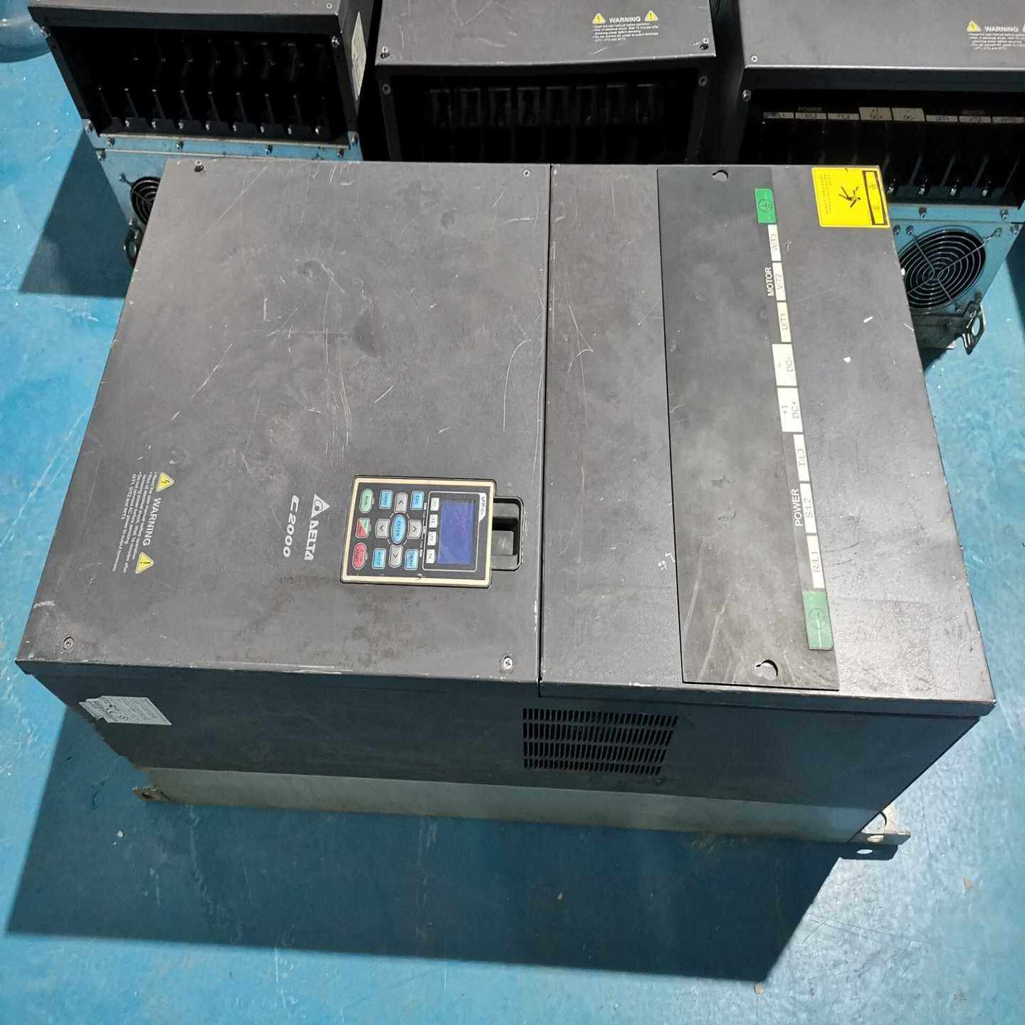 c2000变频器VFD1320C43A原装132kw