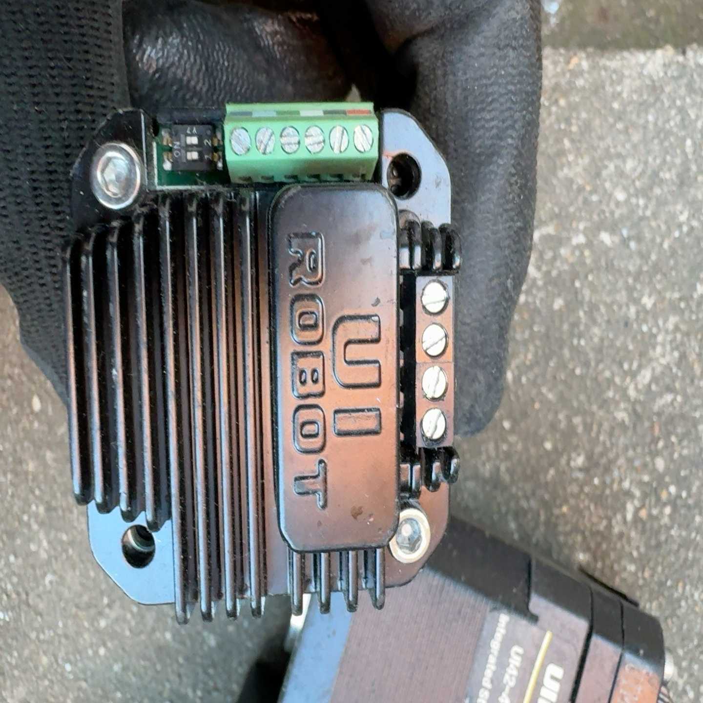 议价UIrobot电机，UI42-47-1684A拆机外观看