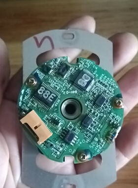 安川编码器 UTSIH-B17001A78345  B170【议价】