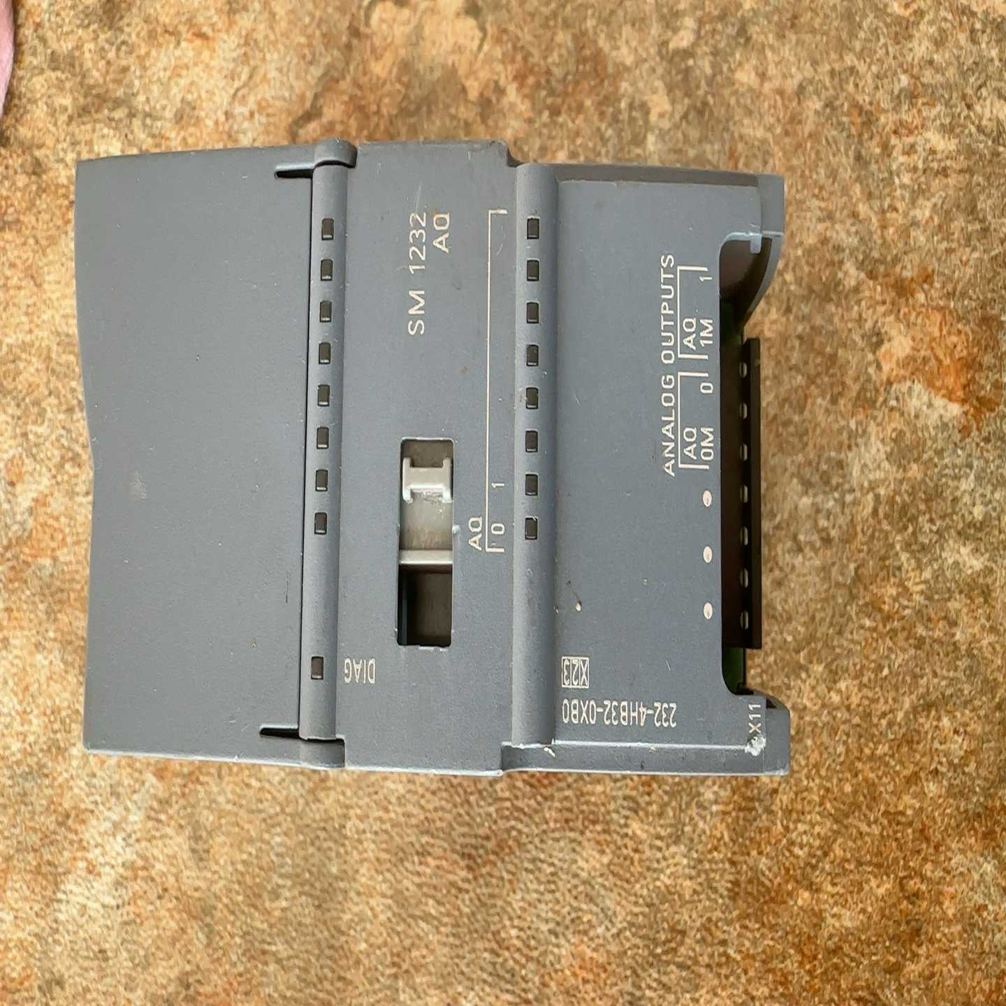 议价22-42，功能包好已测试，无端子成色如图