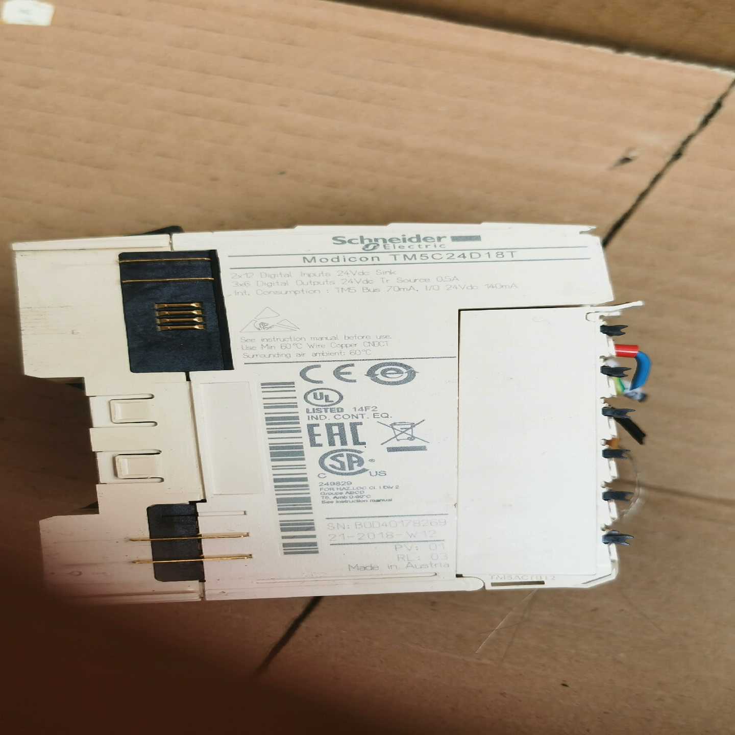 施耐德模块C24D18T实拍图--议价商品