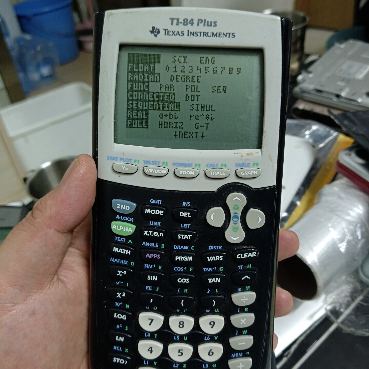 寻“”德州仪器TI84Plus其它元器件