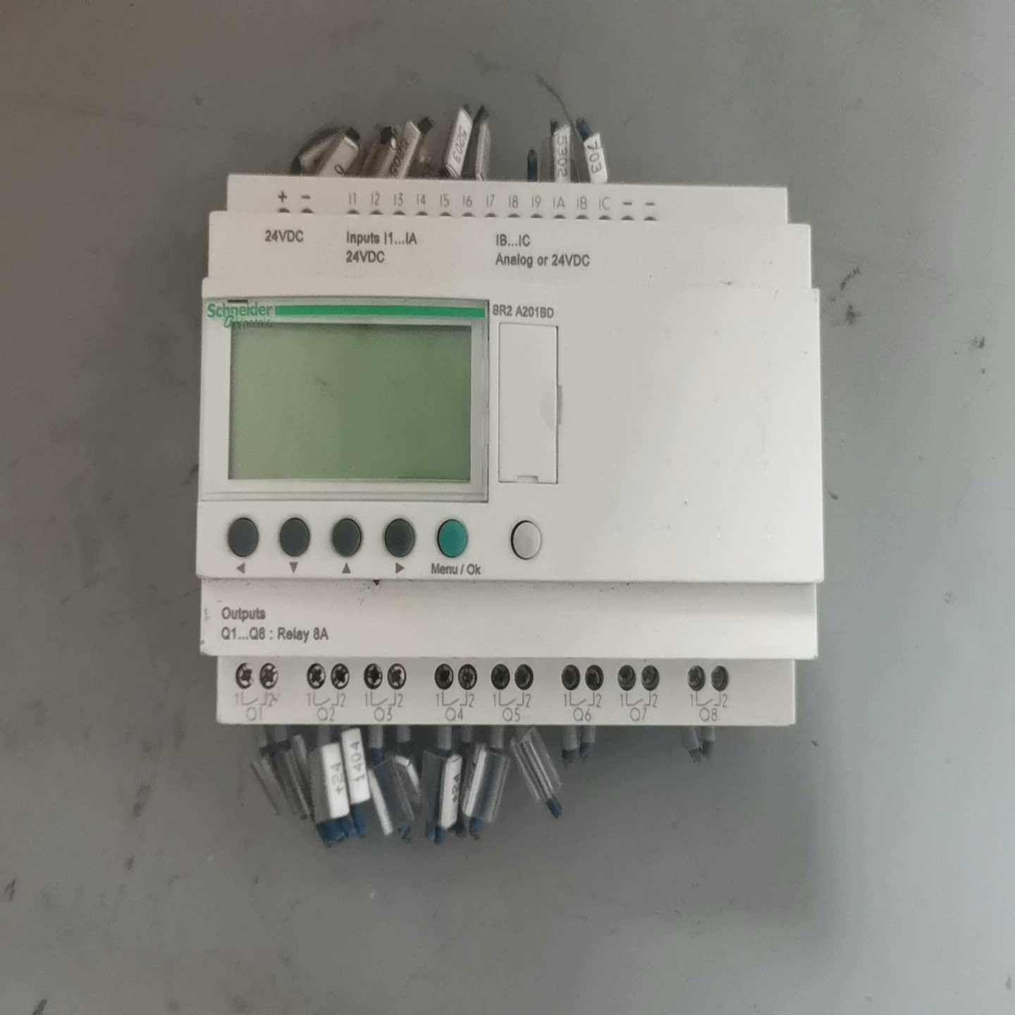 SR2A201BD实物图询价