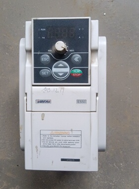 询-四方变频器1.5KwE5504T0015一台上