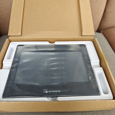 威纶通触摸屏 cMT2109X2--议价商品