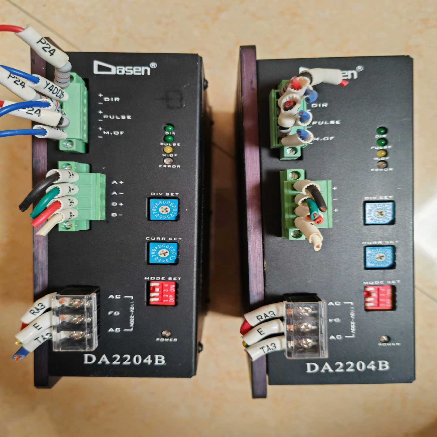 询价~三菱两相步进电机驱动器，型号DA2204B，支持100V-2