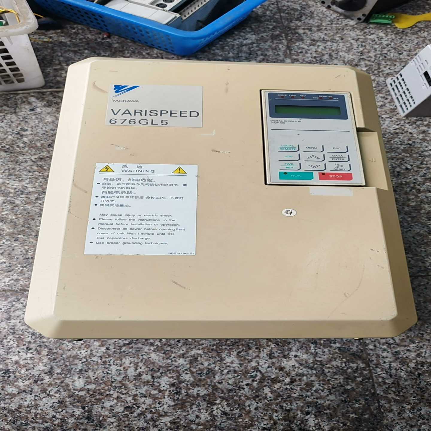 安川变频器型号676GL5G5A4011功率11KW--议价商品