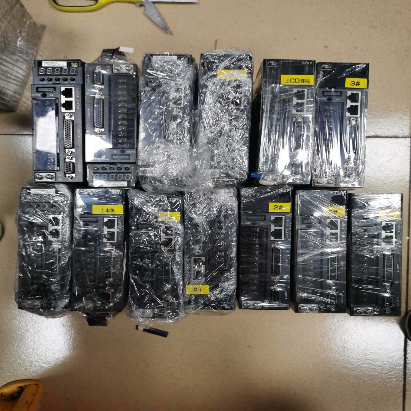 汇川400W伺服驱动，IS620PS2R81-158，实图拍询价