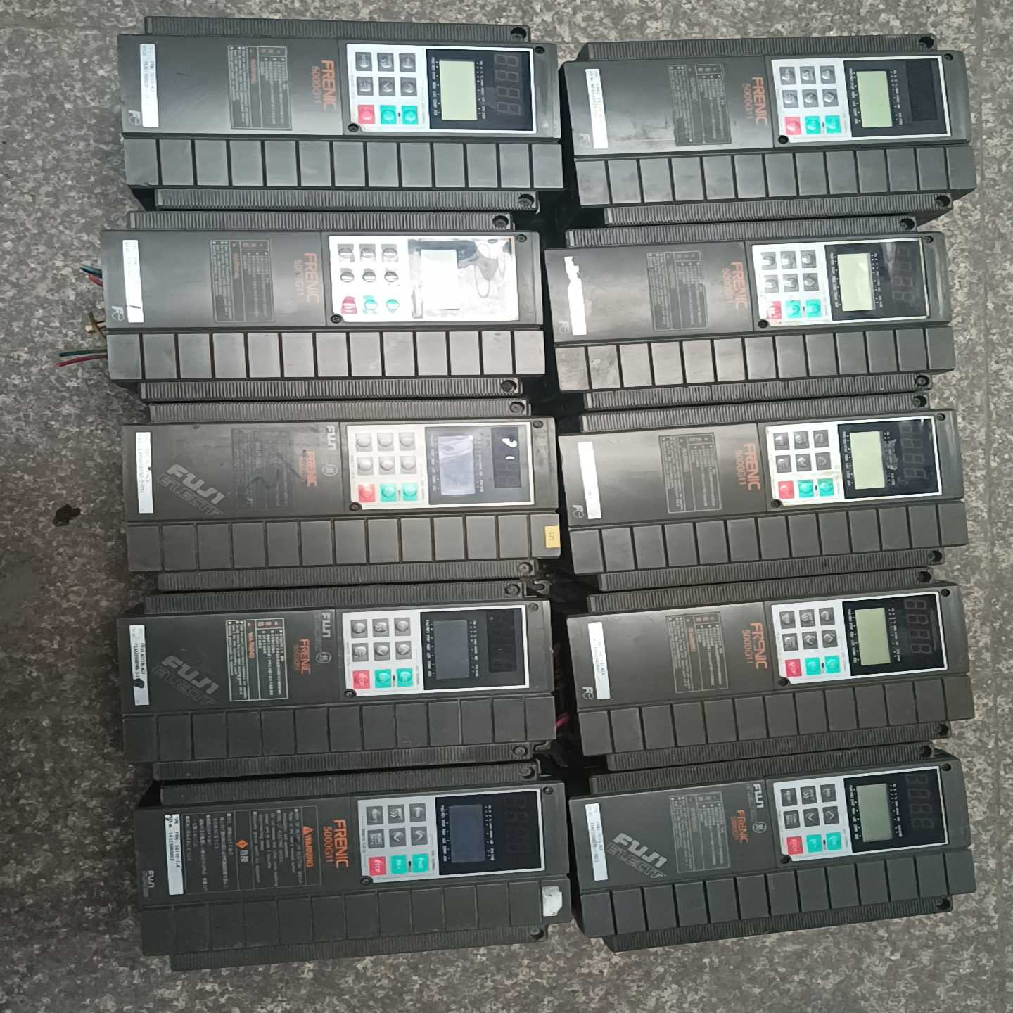 【议价】富士FRN2.2G11S-4CX/1.5KW功能成色如图适用