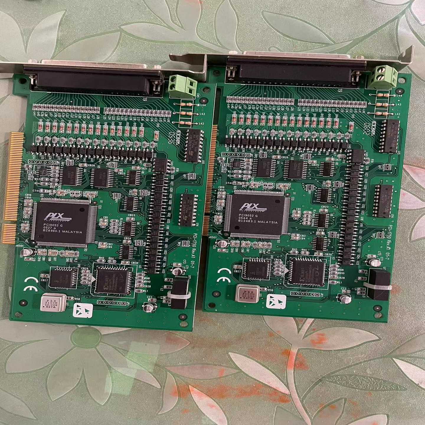 PCI9052 G控制卡，图，两张，150单价拍前询价