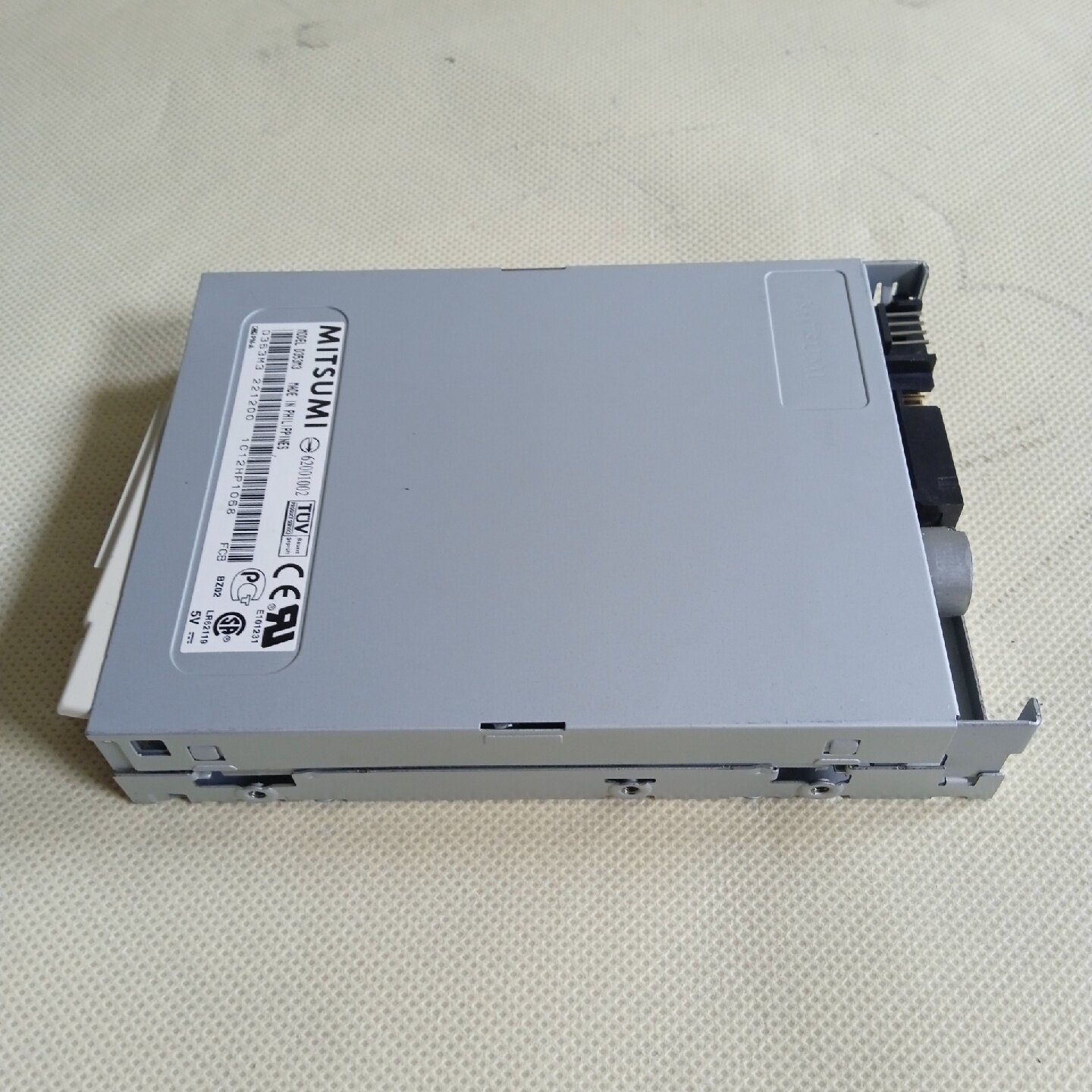 询-MITSUMI米苏米软驱D353M3实 - 实物图