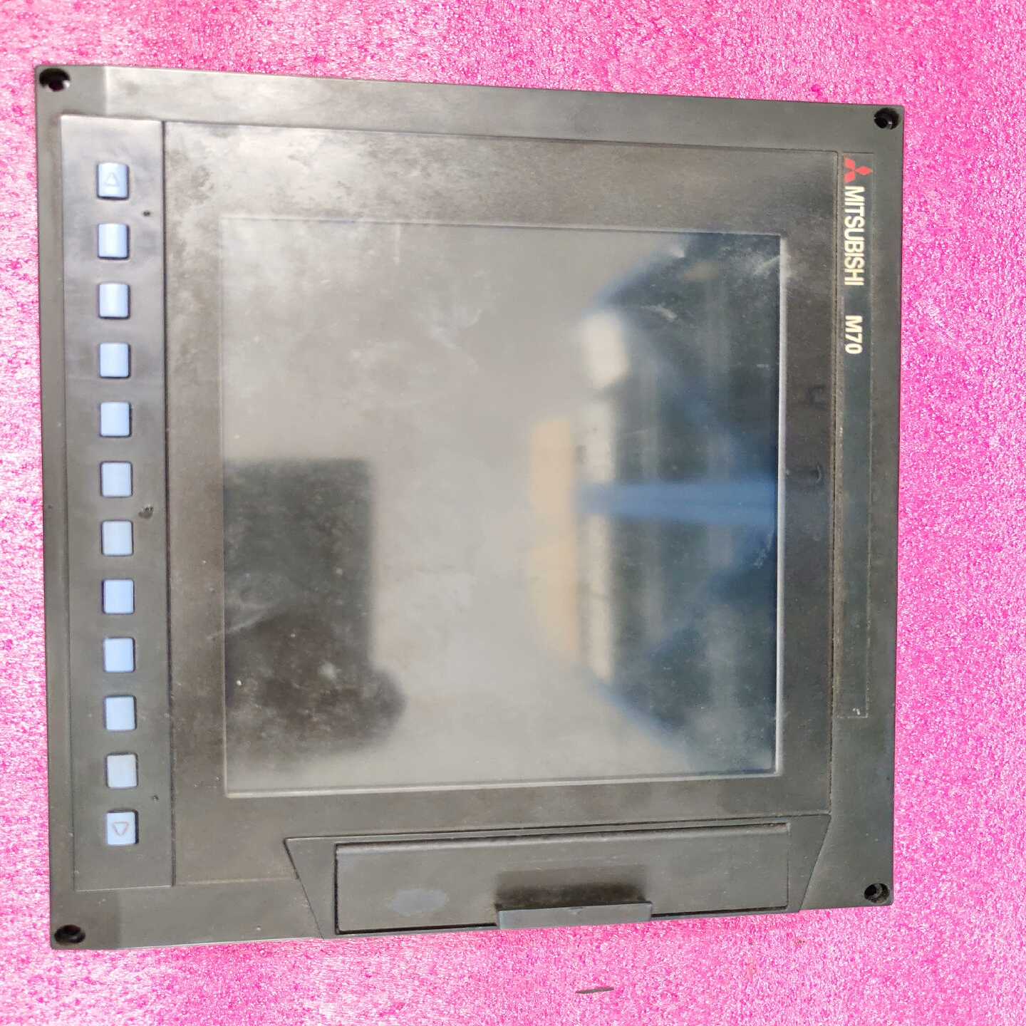 原装二手FCA70P-2AVU三菱M70系统主机，屏幕--议价商品