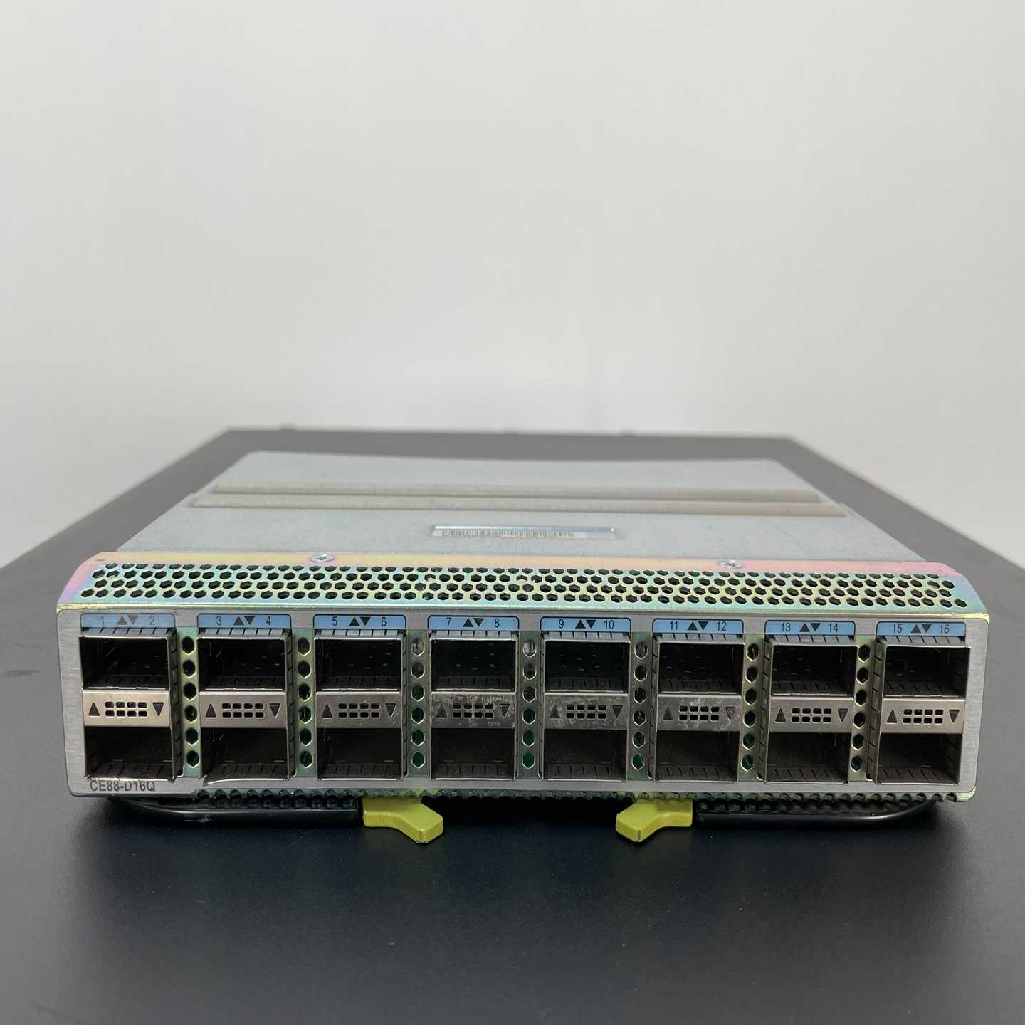 咨询-CE8860:16端口40GEQSFP接口卡03023