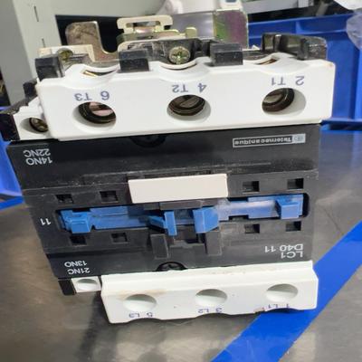 库存未上机施耐德交流接触器LC1D4011原装全--议价商品