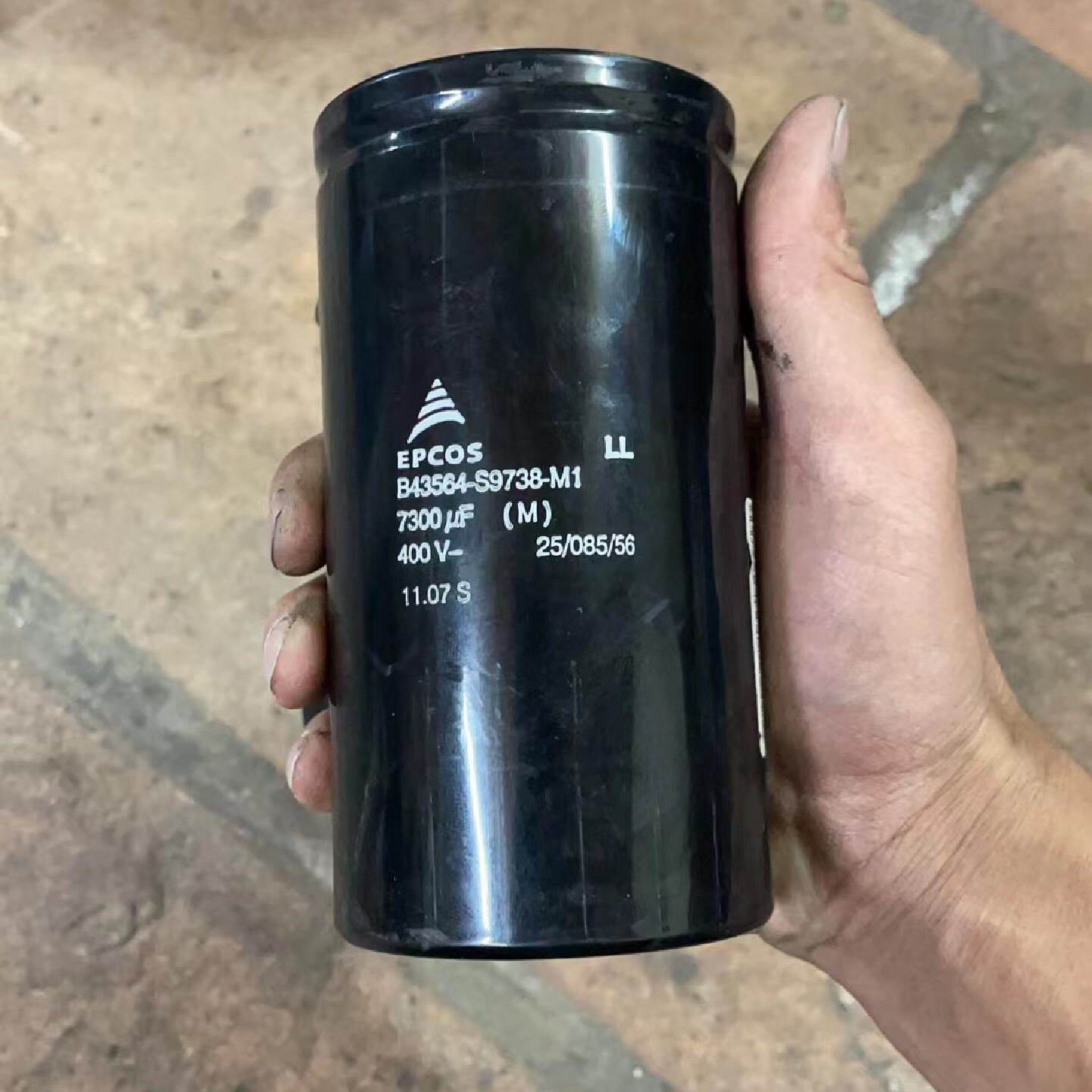 原装ePCOS400v7300uf变频器滤波电容体