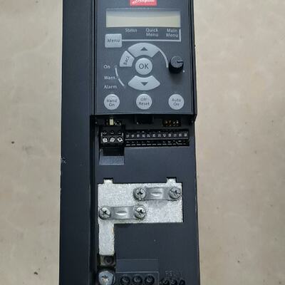 拆机132F0024丹佛斯3KW变频器-议价