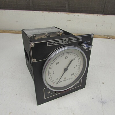MOORE PRODUCTS NUULLMATIC CONTROLLER 030PSI 513P NEW SURPLUS