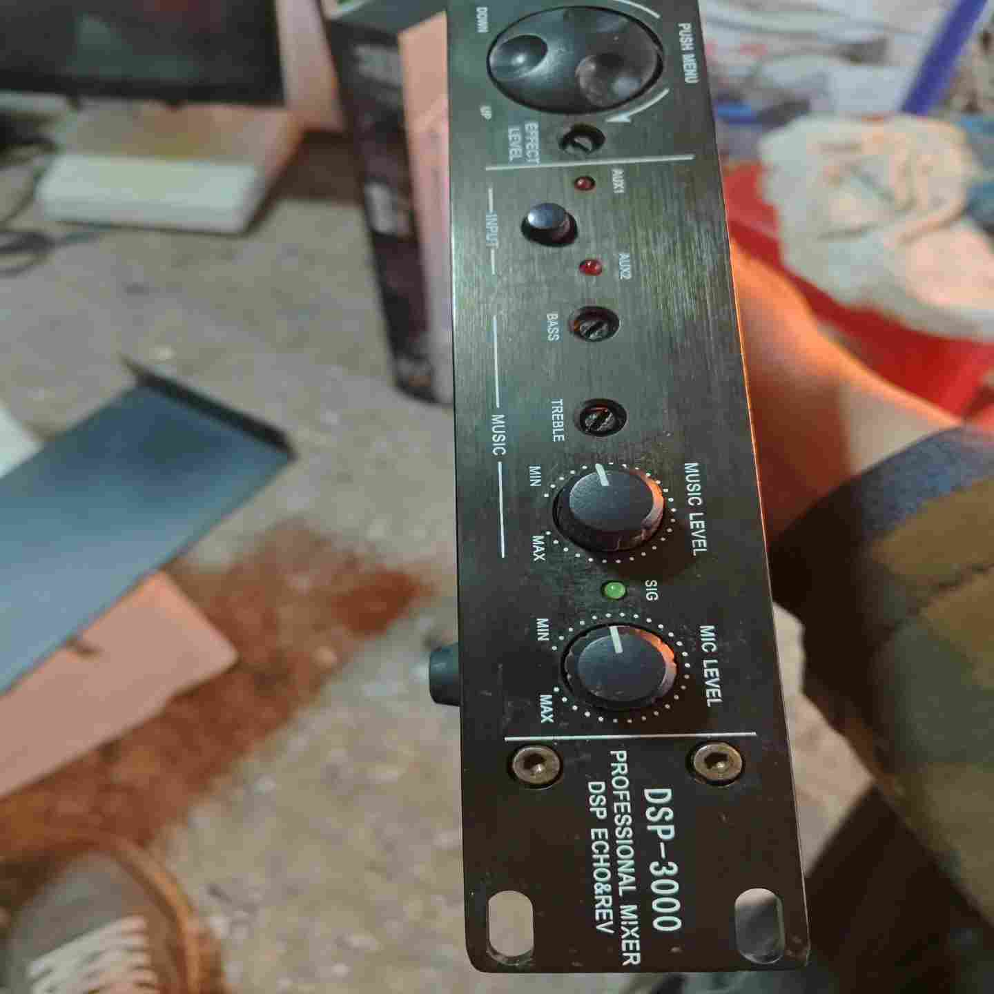 咨询-处理一个DSP3000专业效果器，成色一般如图所示，通电正