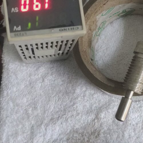 询-CHINO千野温控器lt230