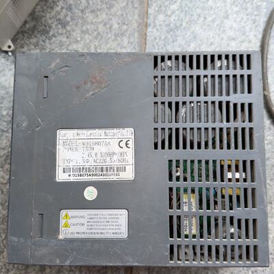 韦德驱动器WD15B075A 750W 实图拍摄，成色如图。--议价商品