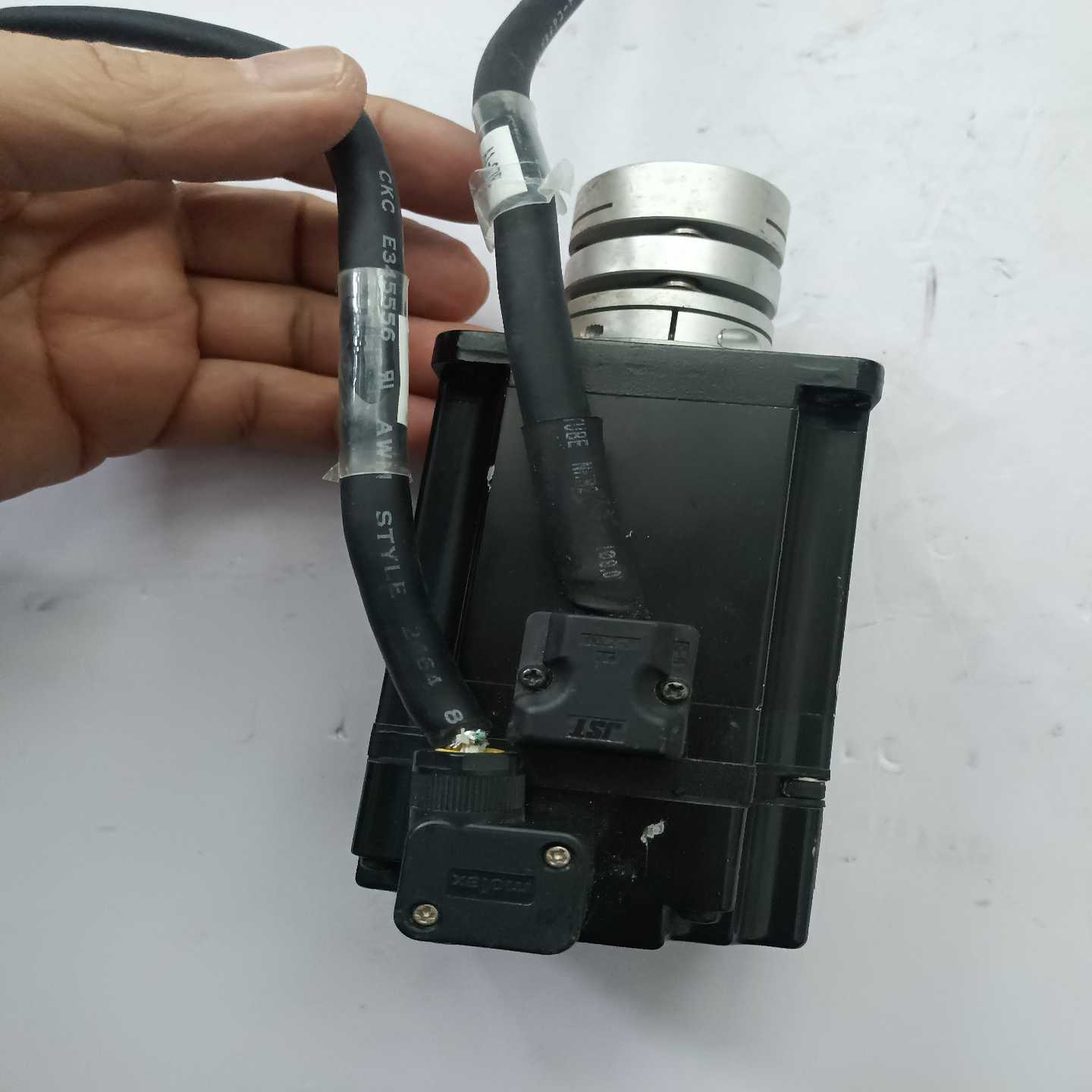 咨询-基恩士伺服电机SV-M040CK，400W功率，200V输入