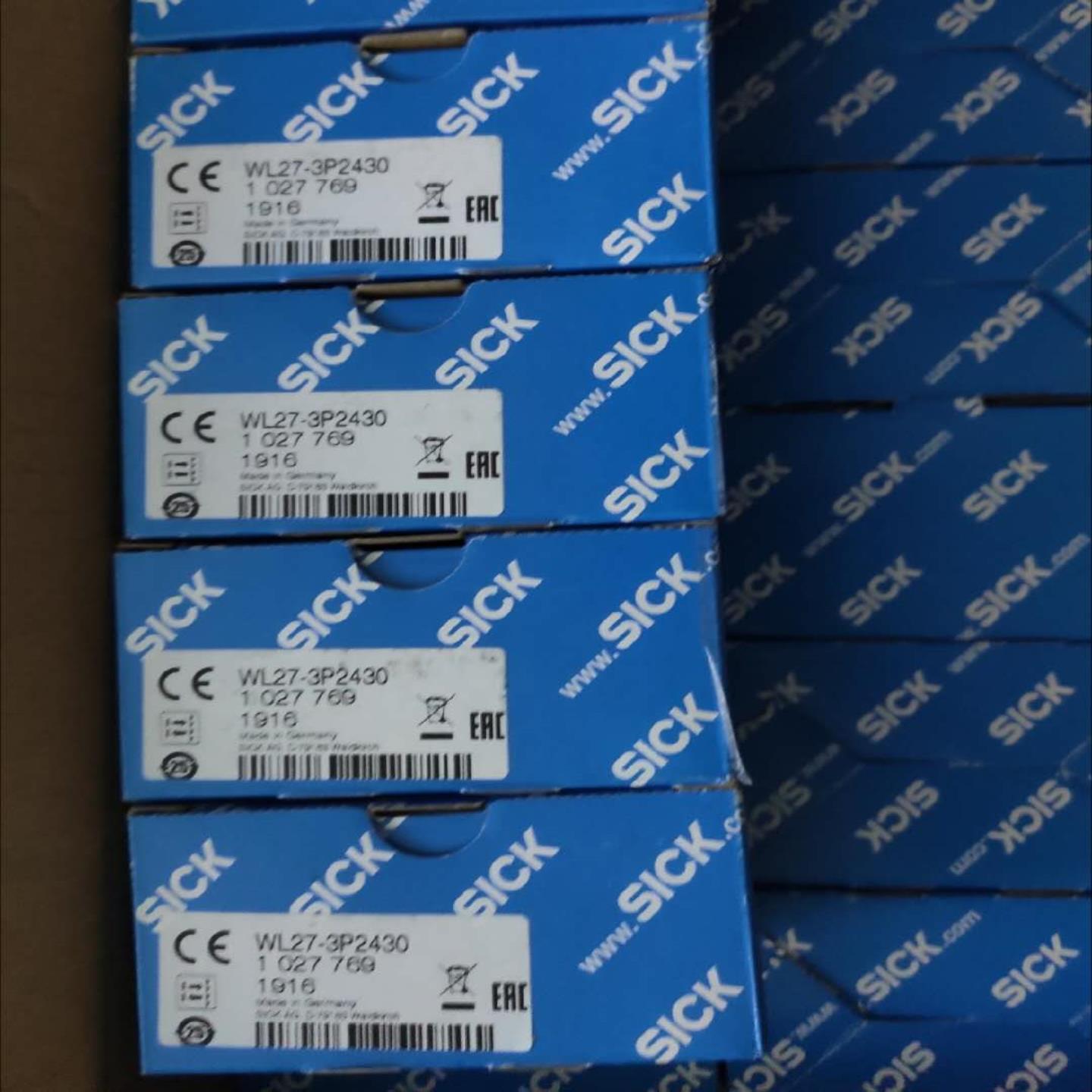 配件全新原装SICK德国WL27-3P2430传感器正品现货1027769议价