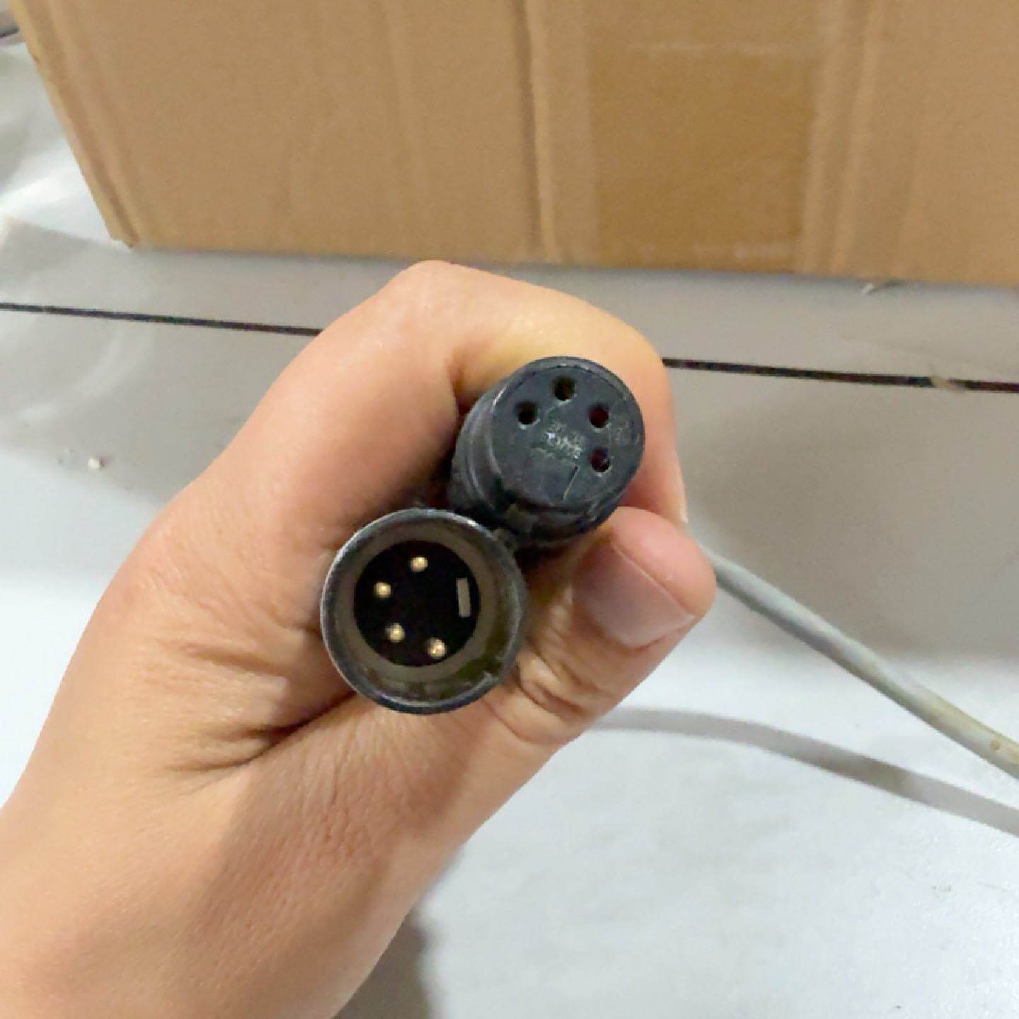 TENKAY TESTED纽崔克NEUTRIK 6芯卡农插头--议价商品