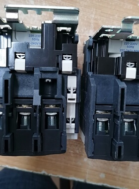 施耐德交流接触器LC1D952个