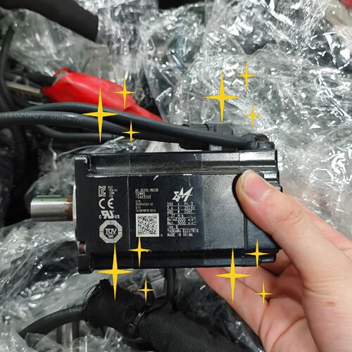 议价Yaskawa Servo Motor Sgmms04A3c6s 400W Power 200适用