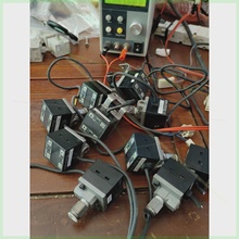 拆机基恩士压力感测器AP-31A，一共有11个，有2个线很短