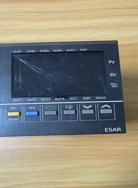 欧姆龙温控表E5AR-TQQE3MWW-332-议价