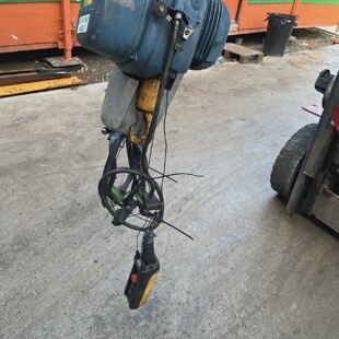 DEMAG 250KG ELECTRIC CHAIN HOIST PK2N HOOK OR TROLLY MOUNTED