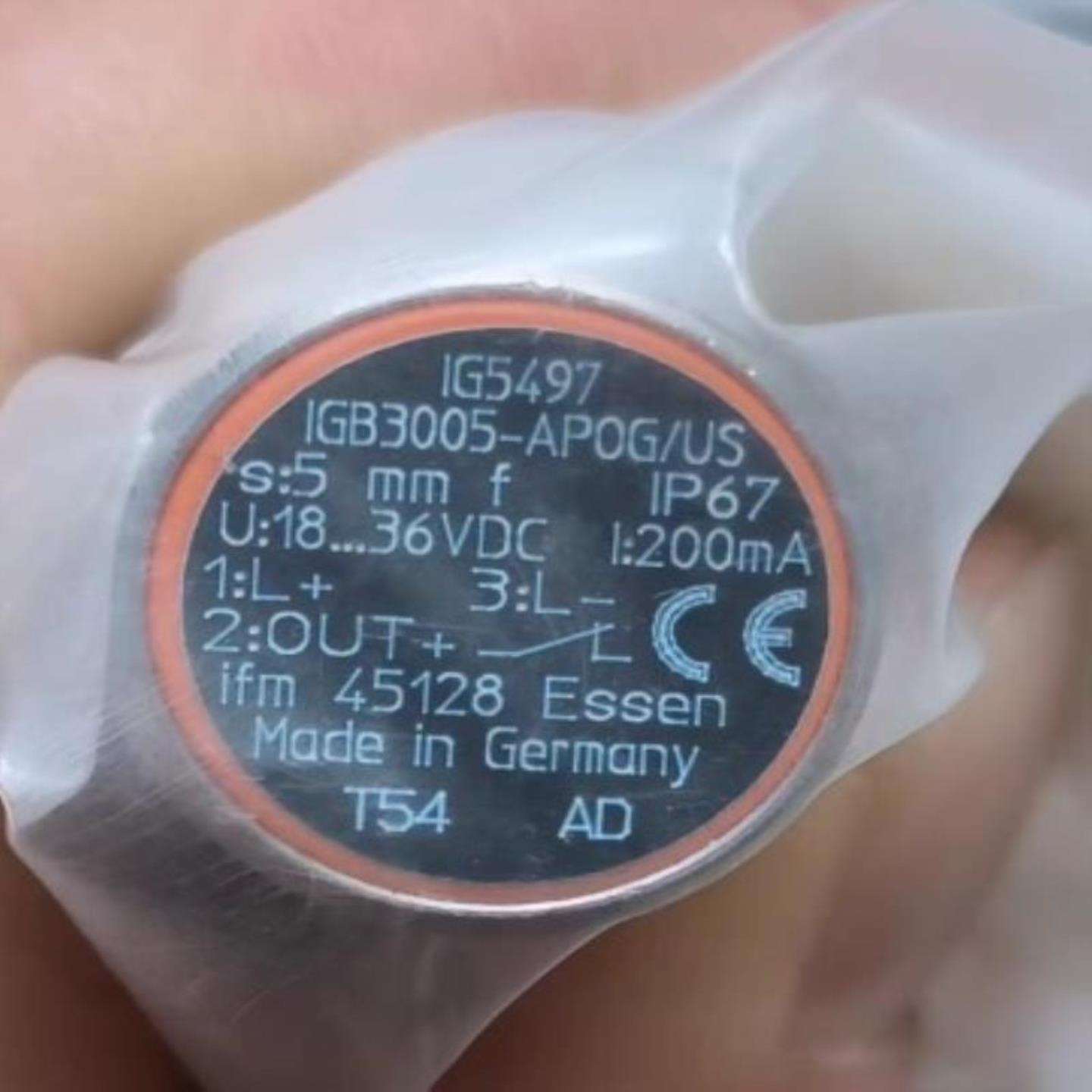 【议价】Inductive sensor s  IG5497  IGB3005-APOGUS-100-DPO