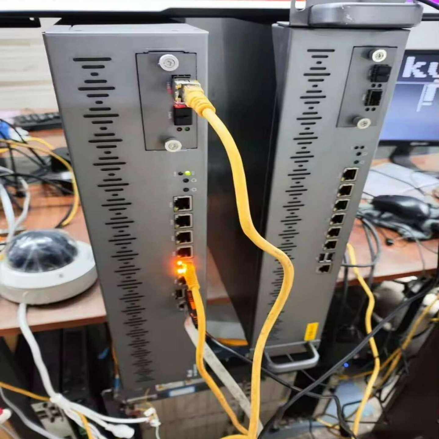 议价全新爱快I-560x企业级网关控制器企业版适用