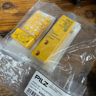 【询价】皮尔兹PILZ，型号542059 加542083一套。用的到