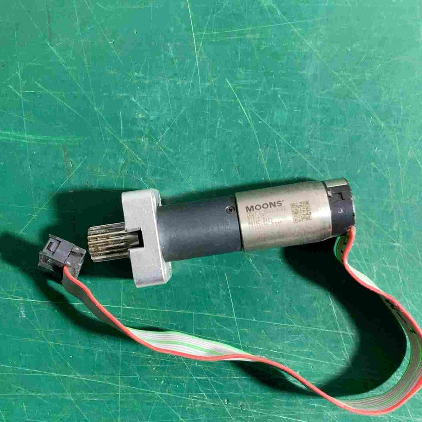 咨询-MOONS减速电机DCU17025G18-S006，