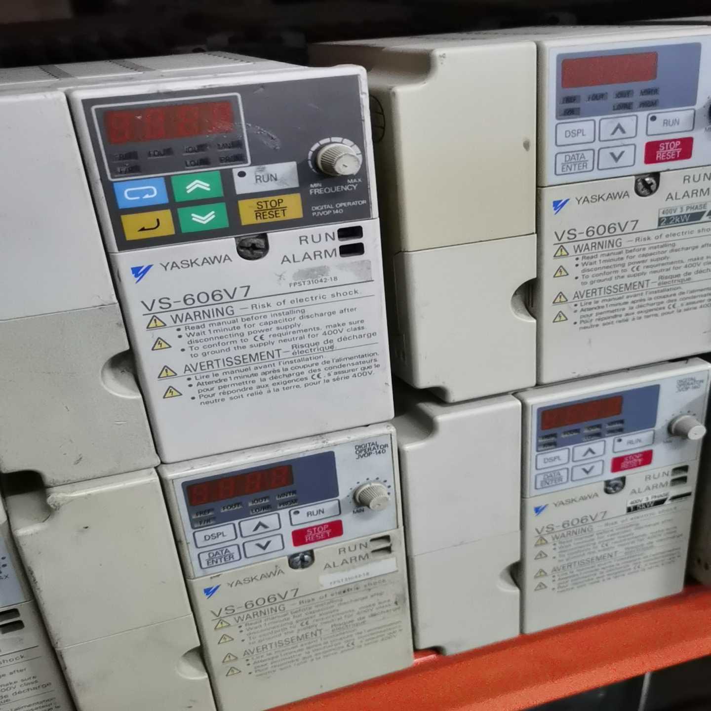 （洋洋设备）安川V7变频器2.2kw，V7AT42P2