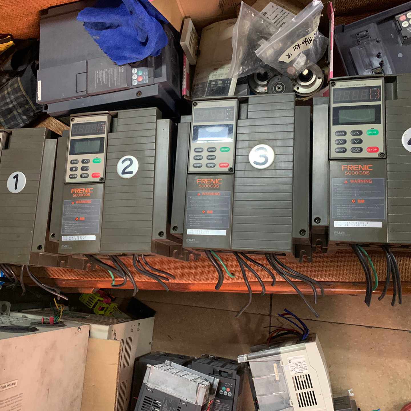 变频器G9S7.5KW220VFRN7.5G9S