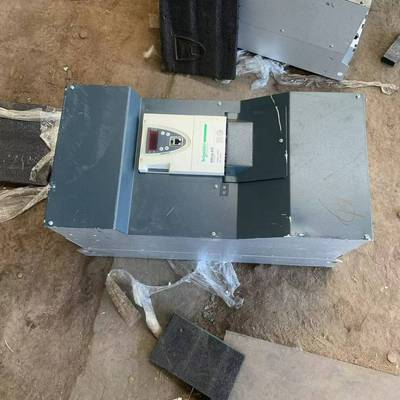 ATV61HD90N4ATV61HC11N4施耐德拆机90-110KW变频器ATV71HD90N4