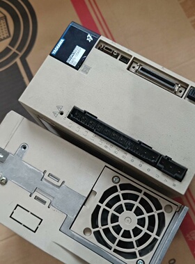 寻安川7系伺服驱动器型号SGD7S120A00A0021