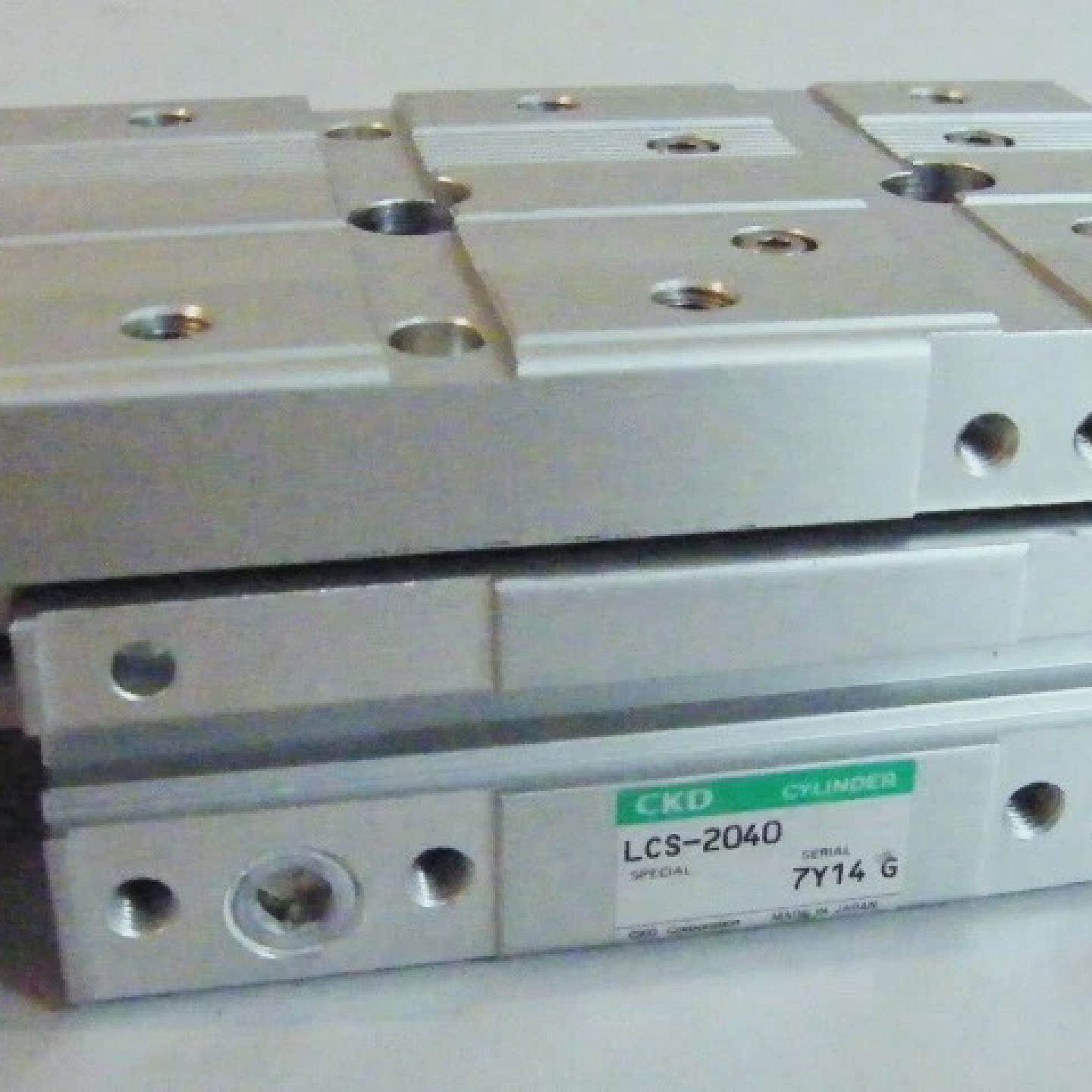 CKD Linearantrieb LCS2040 LCS2040 Pneumatischer Zylinder unu