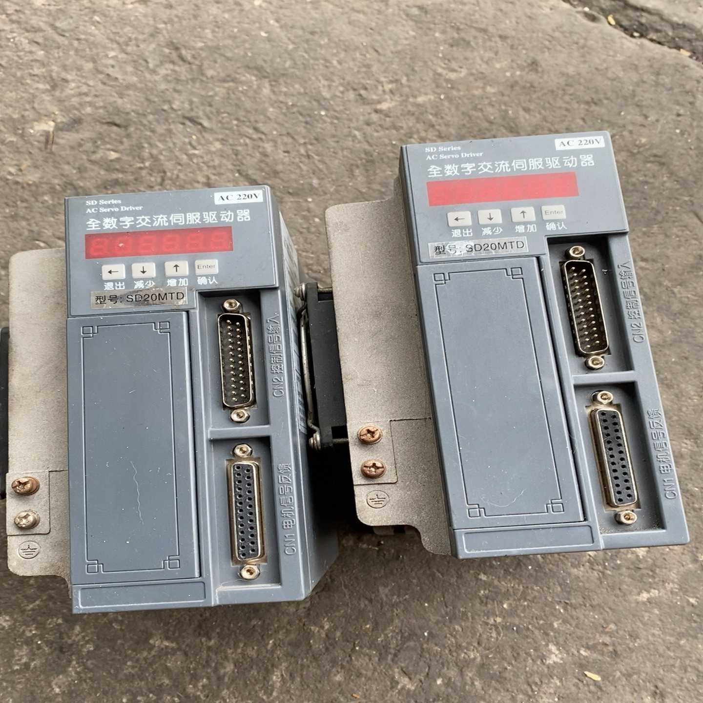 交流伺服驱动器SD20MTD两台，下来的，成色实物图，功询价